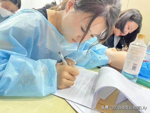 适合30岁女人的培训班好找工作（适合30岁女人的培训班兼职）